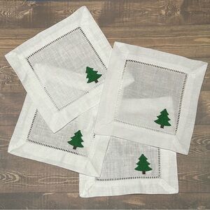 New set of 4 Christmas tree embroidered linen cocktail napkins
